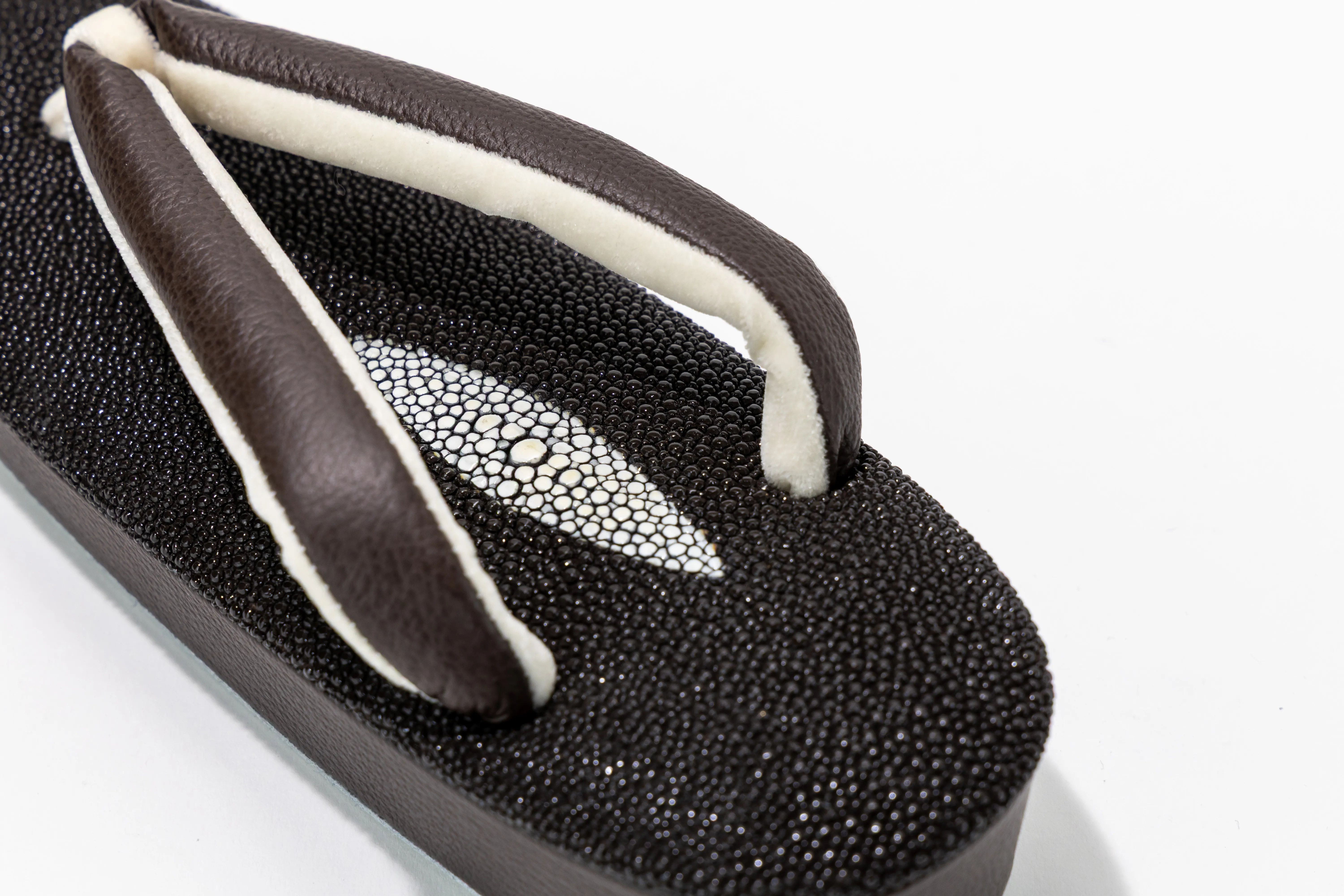 通し番号40 スティングレー 一般草履（20251119_zouri-216.jpg）